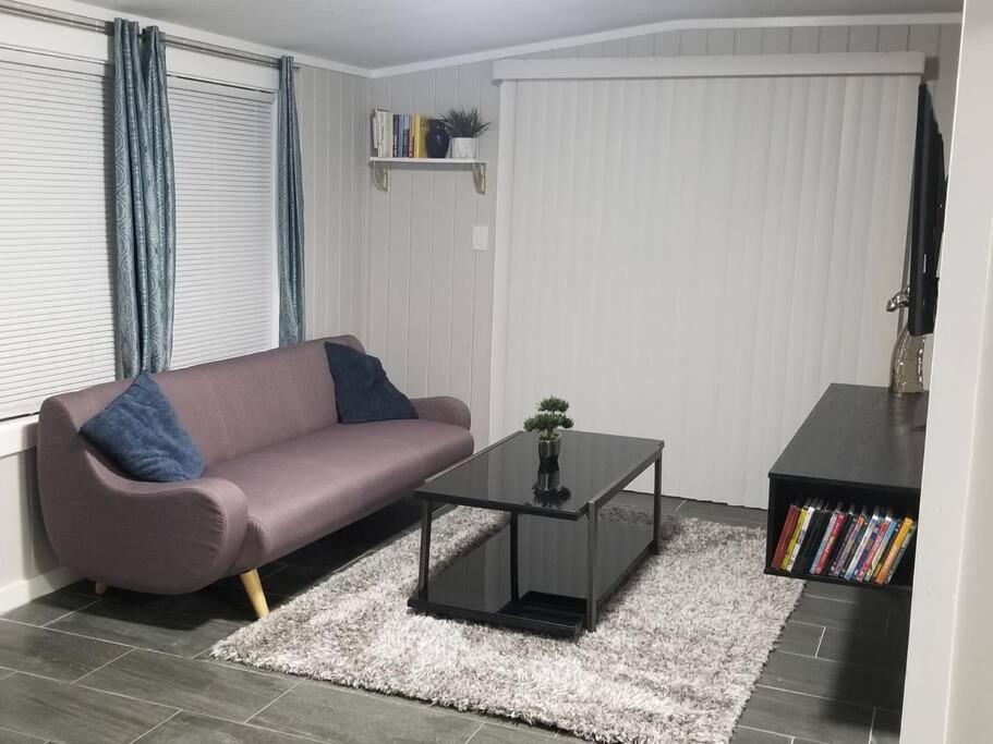 Beautiful Cottage Near Lake Louisa & Mins From Disney, Vehicle Rental Available Клермонт Екстериор снимка